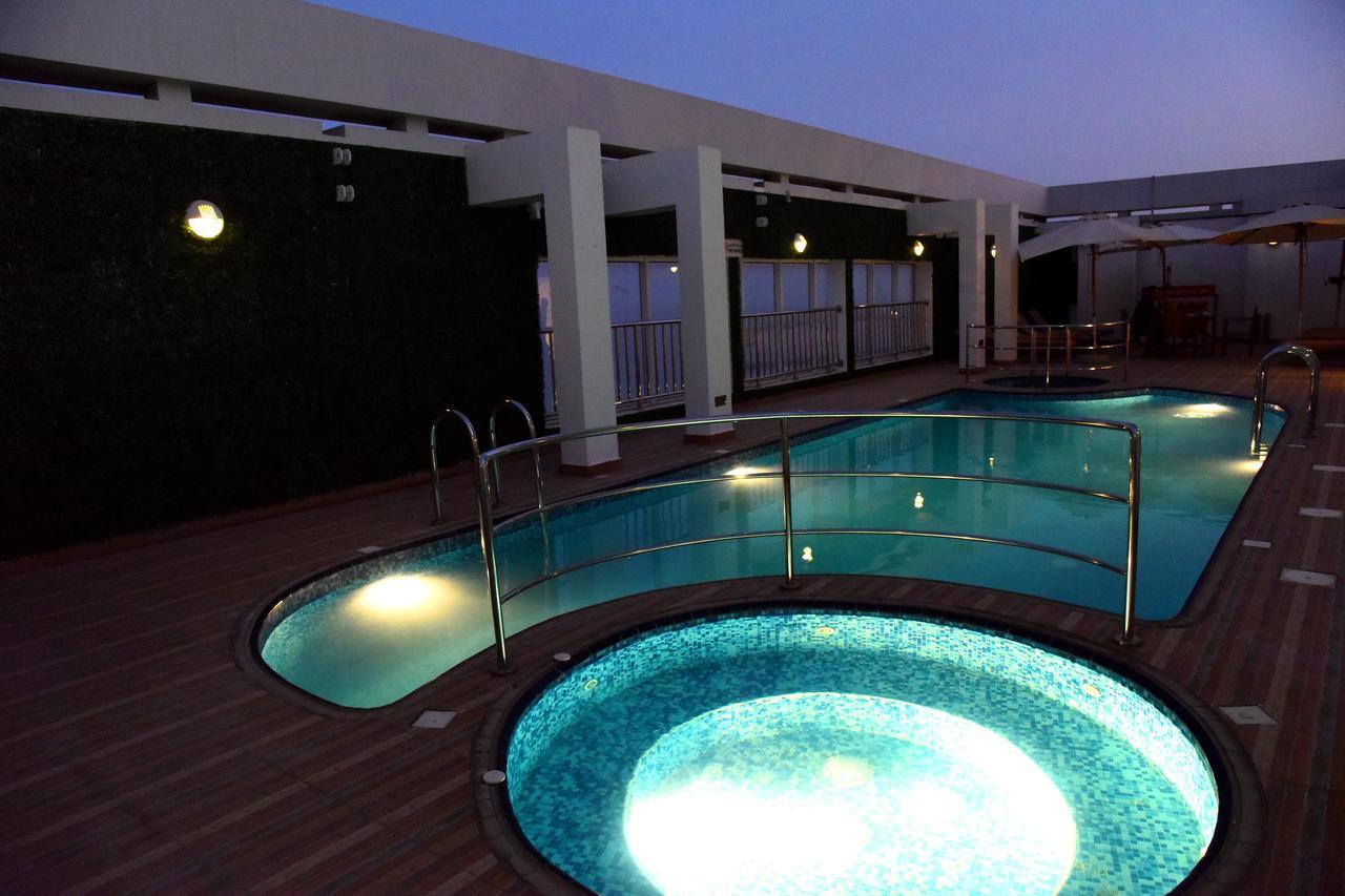 V Hotel Fujairah Exterior foto